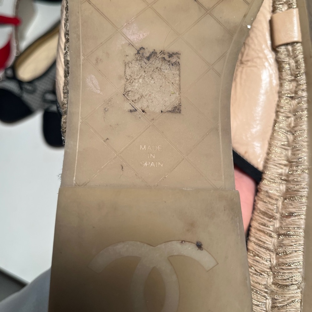 Chanel Two-Tone Beige and Black Mules - Picture 8 of 9
